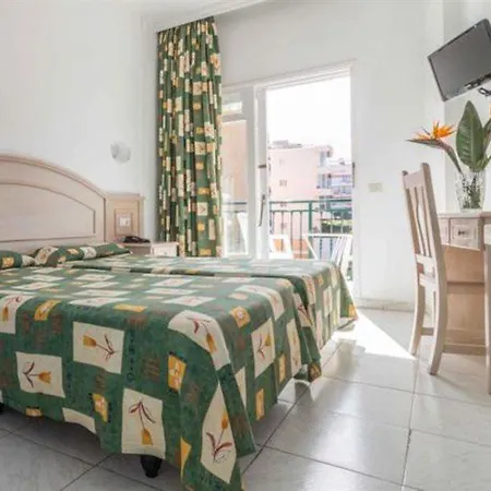 La Carabela Apartament *