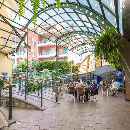 Apartament La Carabela *